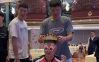 廣東慶生杜鋒，王洪澤笑場(chǎng)，陳周在，杜徐握手。